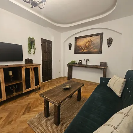 Apartamento Old Town Historic Elegance