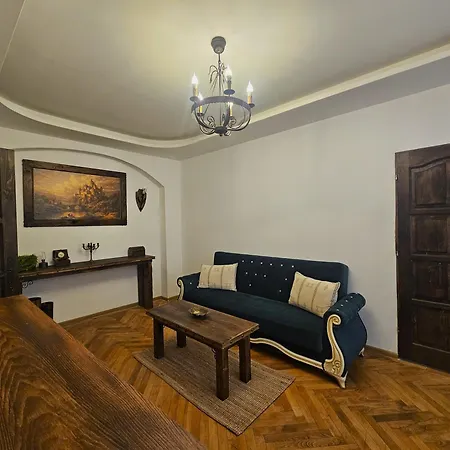 Lovely Amber Apartment Brasov
