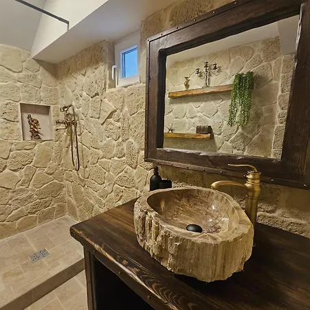 Lovely Amber Apartment *