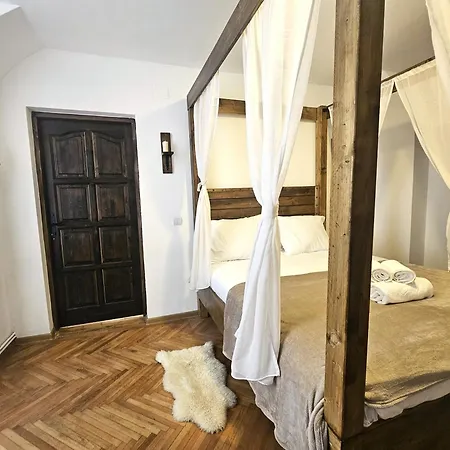 Lovely Amber Apartment *
